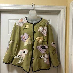 Elegant Floral Embroidered Cape Jacket